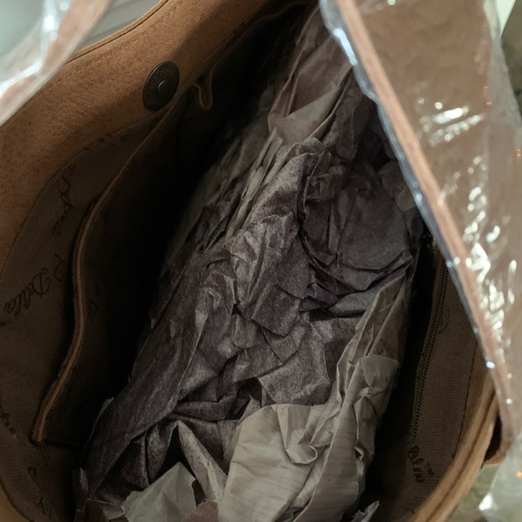 Tote - Picture 6 of 7